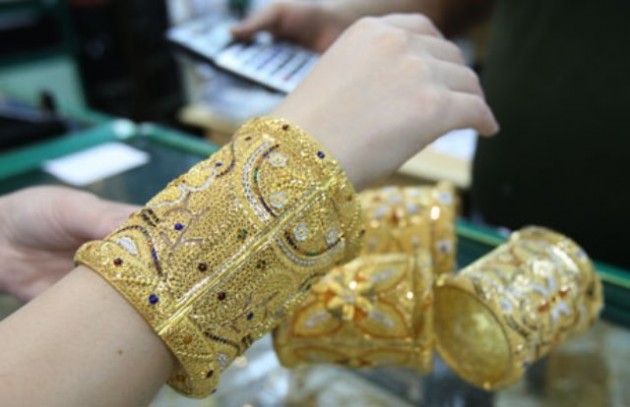 beautiful-arabic-gold-jewellery-new-fashion-designs-for-girls-women